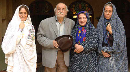 نقد سنت به نفع سنت! /بازخوانش یک فیلم: نگاهی به «یه حبه قند»