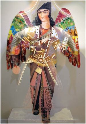 حجت امانی دوران معاصر و باستان را در گالری شیرین بهم پیونده داده است