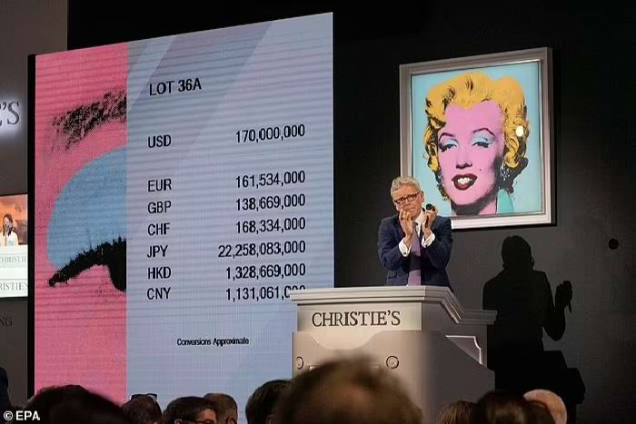 پرتره اندی وارهول کریستیز