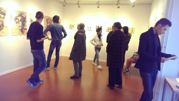 دیوها و فرشتگان؛ نمایشگاه نقاشی رضا هزاره در سوئد